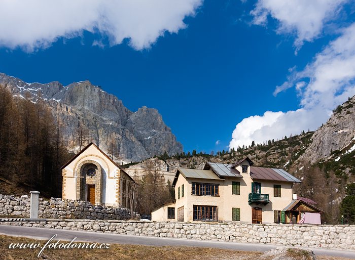 Pian di Falzarego a štít Lagazuoi, Dolomity, Itálie
