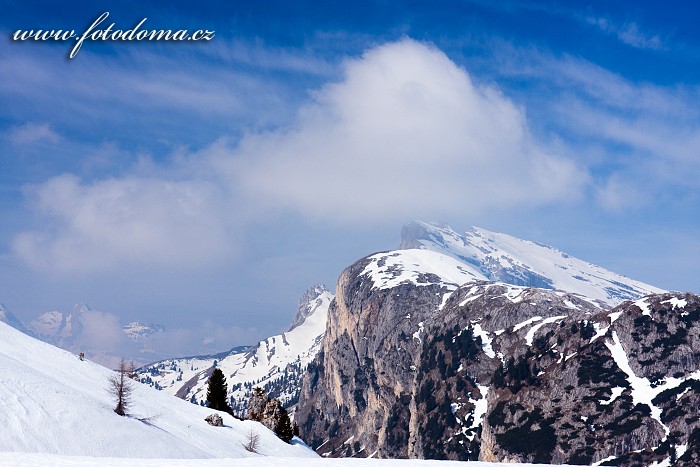 Krajina u Passo di Valparola, Dolomity