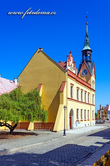 Radnice při pohledu z Radniční ulice, Vidnava, okres Jeseník, Olomoucký kraj, Česká republika